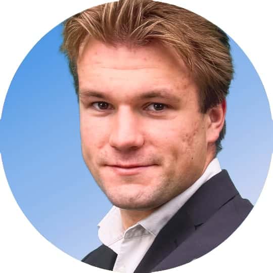 qodef-team-image
